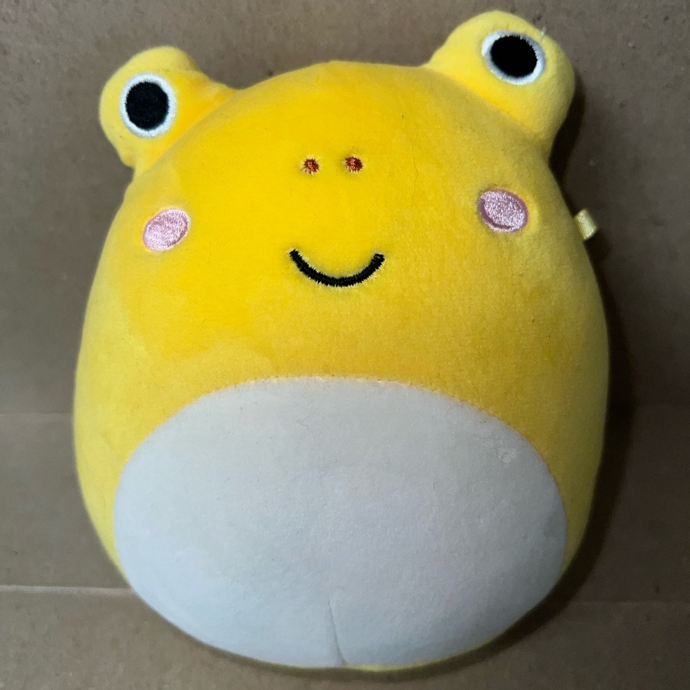 Squishmallows plush Leigh the Yellow Toad Garden Squad Collection Stuffed Animal